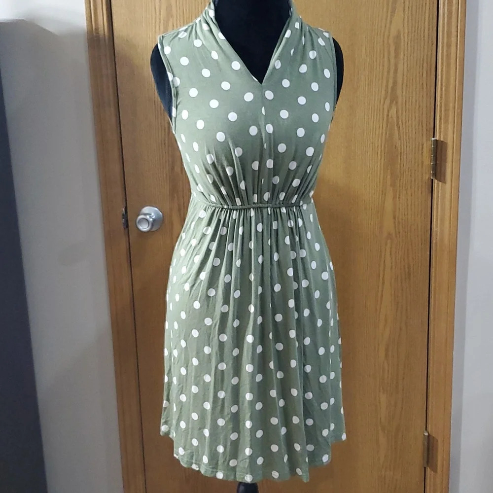 Matilda jane polka-dot green sleeveless stretch comfort dress